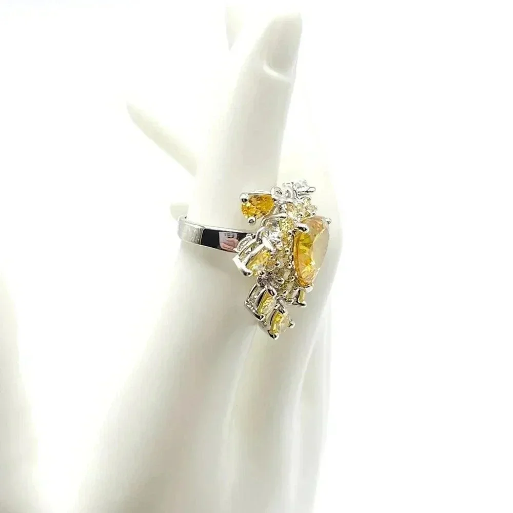 UNCAS Sterling Silver .925 Yellow Rhinestone Dangle Bling Ring Size 5